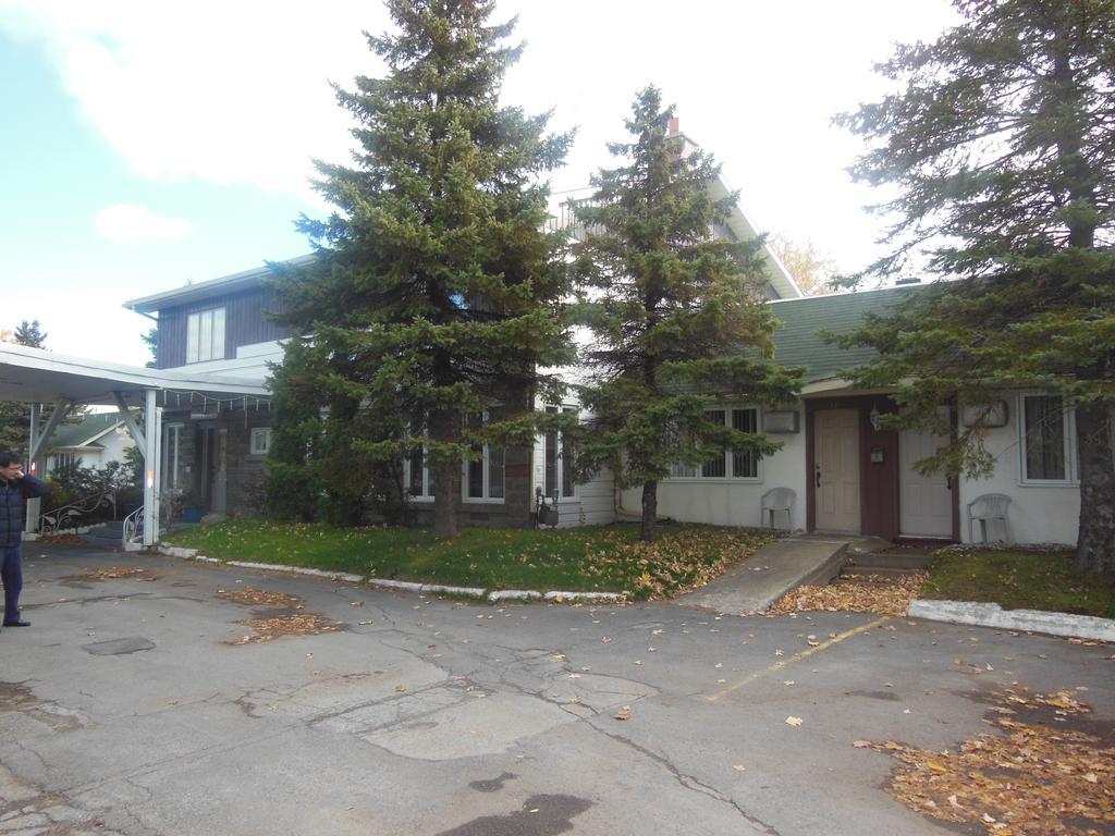 Motel Le Paysan Montréal Buitenkant foto