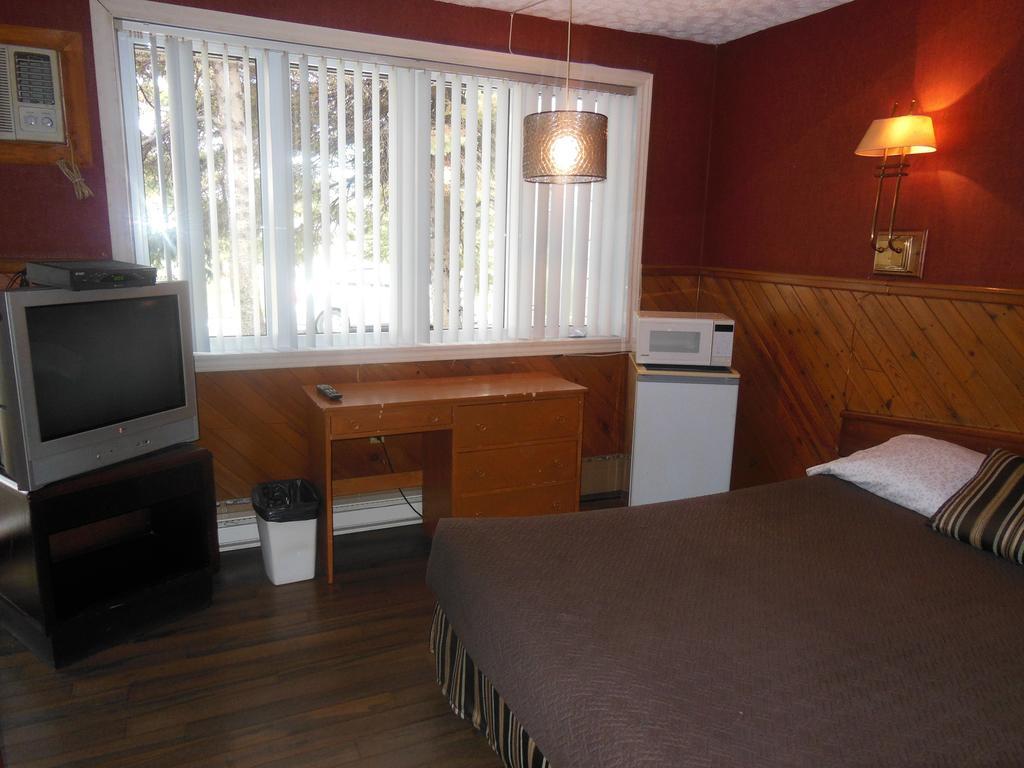 Motel Le Paysan Montréal Buitenkant foto