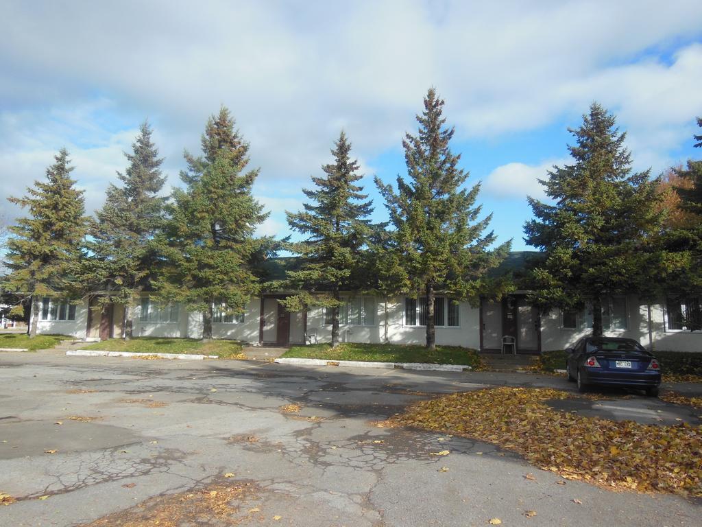 Motel Le Paysan Montréal Buitenkant foto